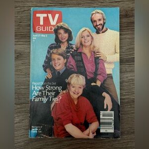 Vintage Retro TV Guide April 27- May 3 1985 Featuring Family Ties